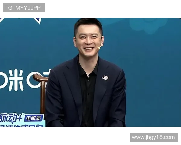 杨鸣直言欧洲裁判标准不一呼吁统一裁判尺度维护比赛公正 杨鸣直言欧洲裁判标准不一呼吁统一裁判尺度维护比赛公正